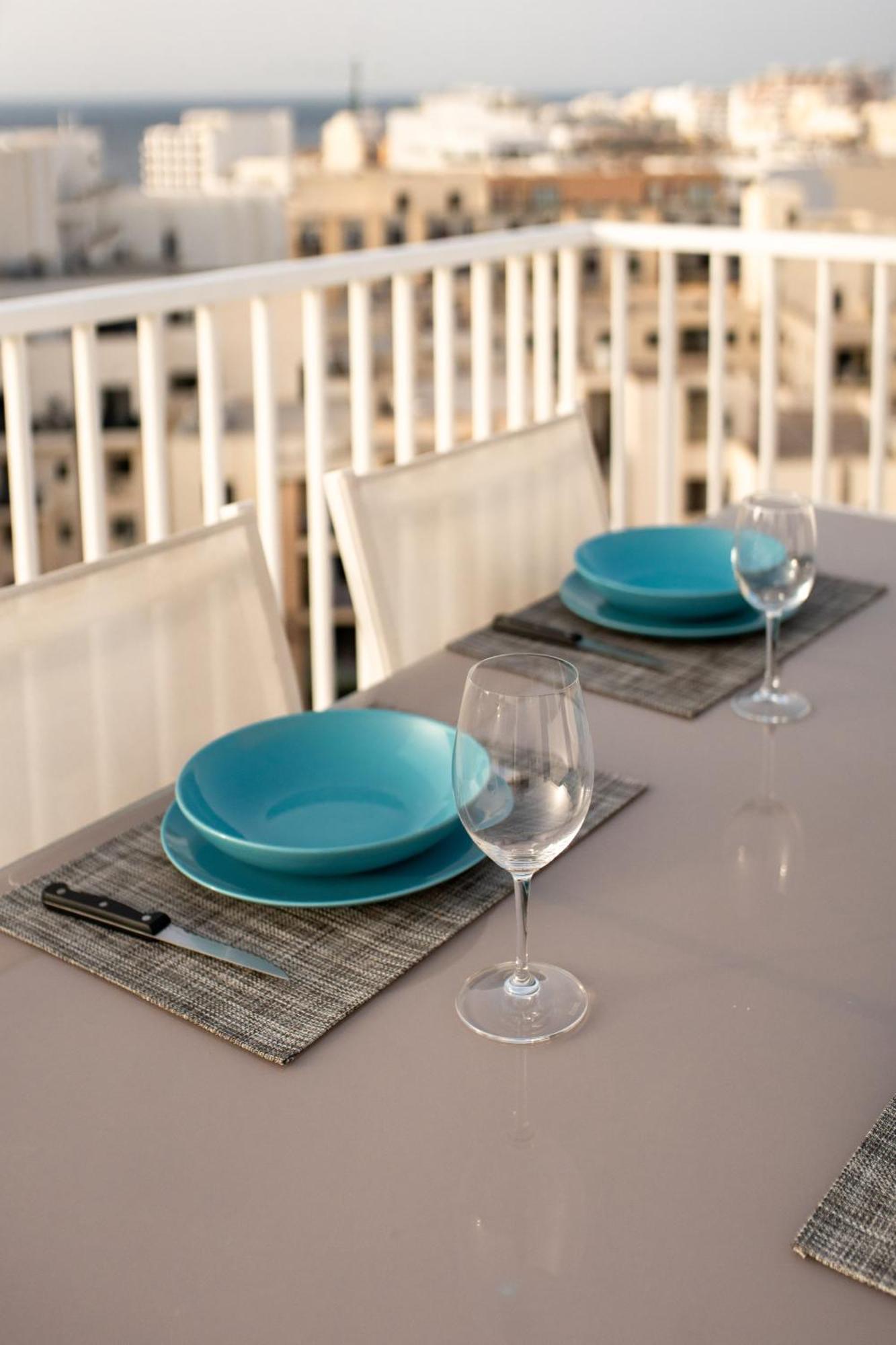 Poseidon Court Penthouse Superior Apartment St. Paul's Bay Exterior photo